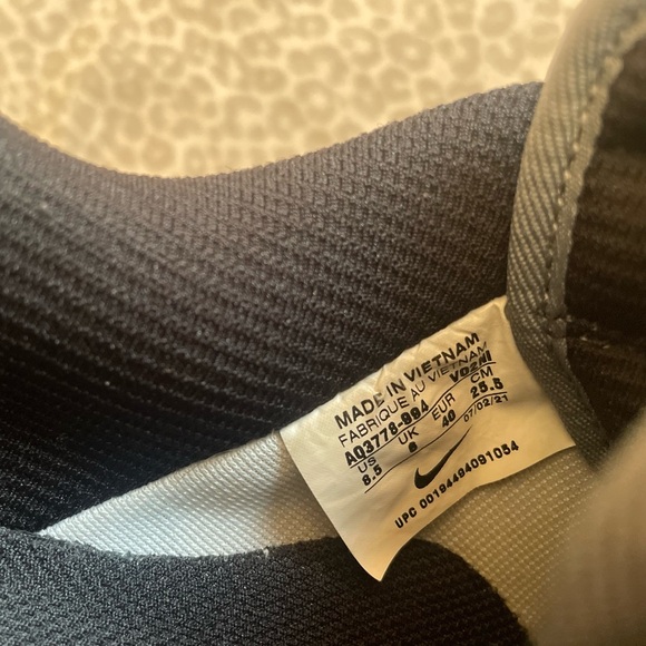 Nike Custom Low Air Force 1’s Sneakers - Picture 6 of 6